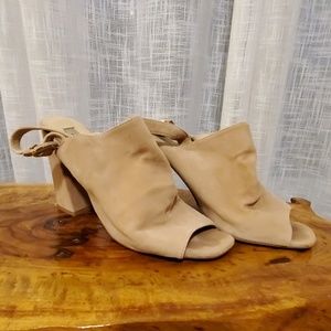 Kristin Cavallari for Chinese Laundry ~ Suede Heel